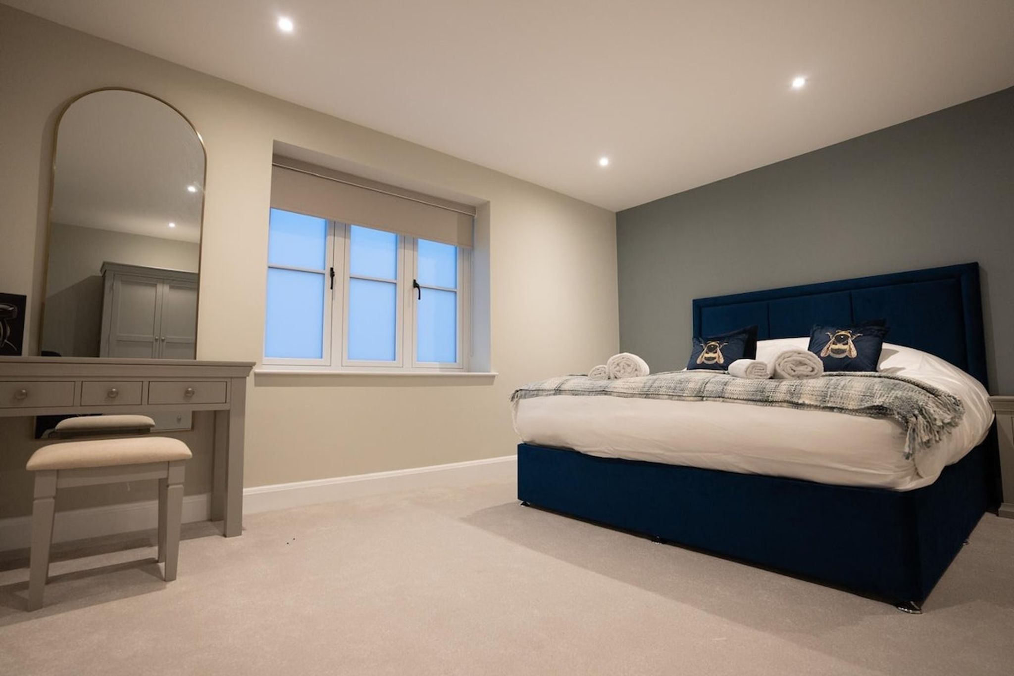 Luxury Accommodation Near NEC Birmingham group interior at Grange House