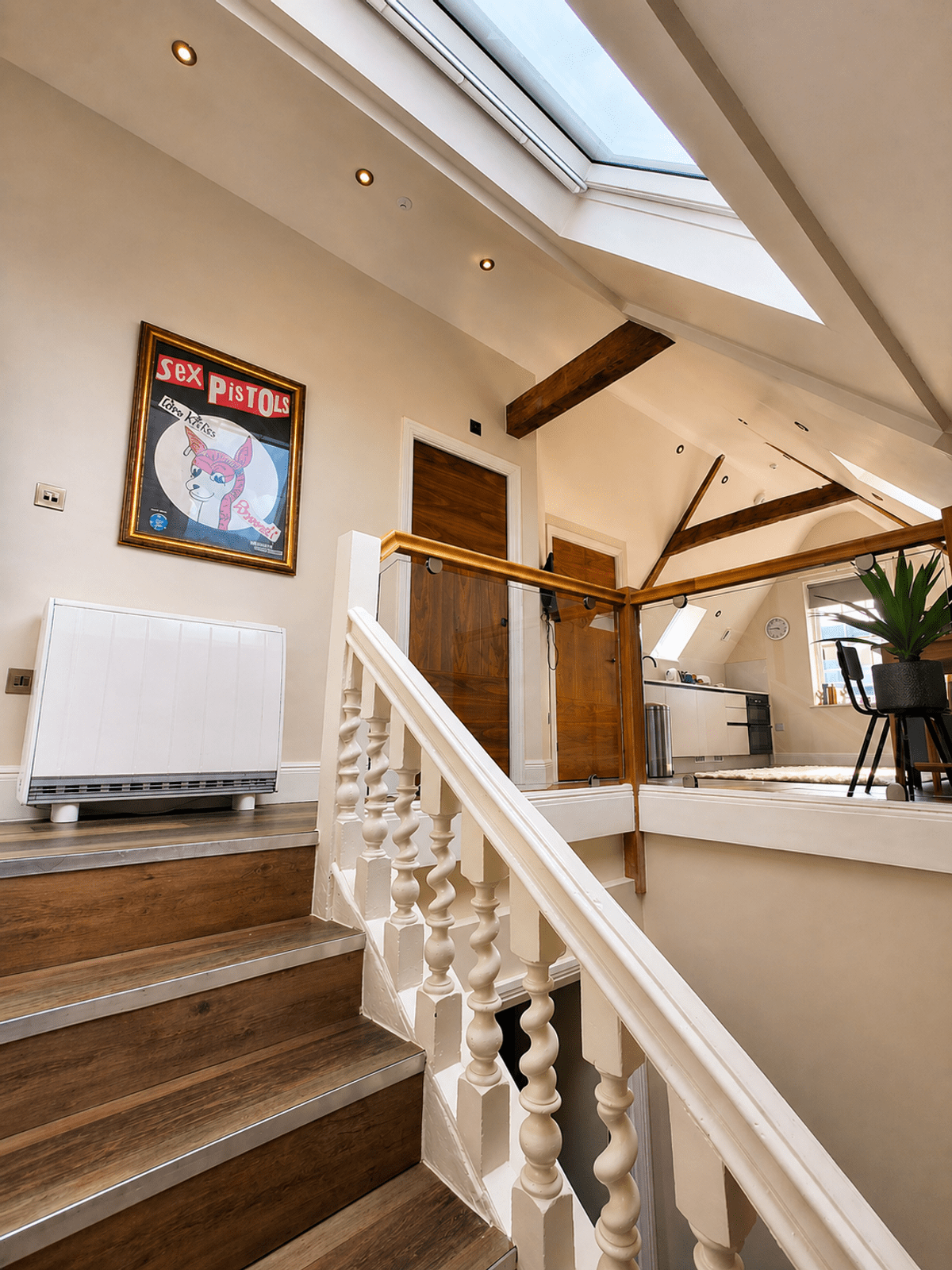 Luxury Accommodation in Worcester LussoLets serviced apartment interior