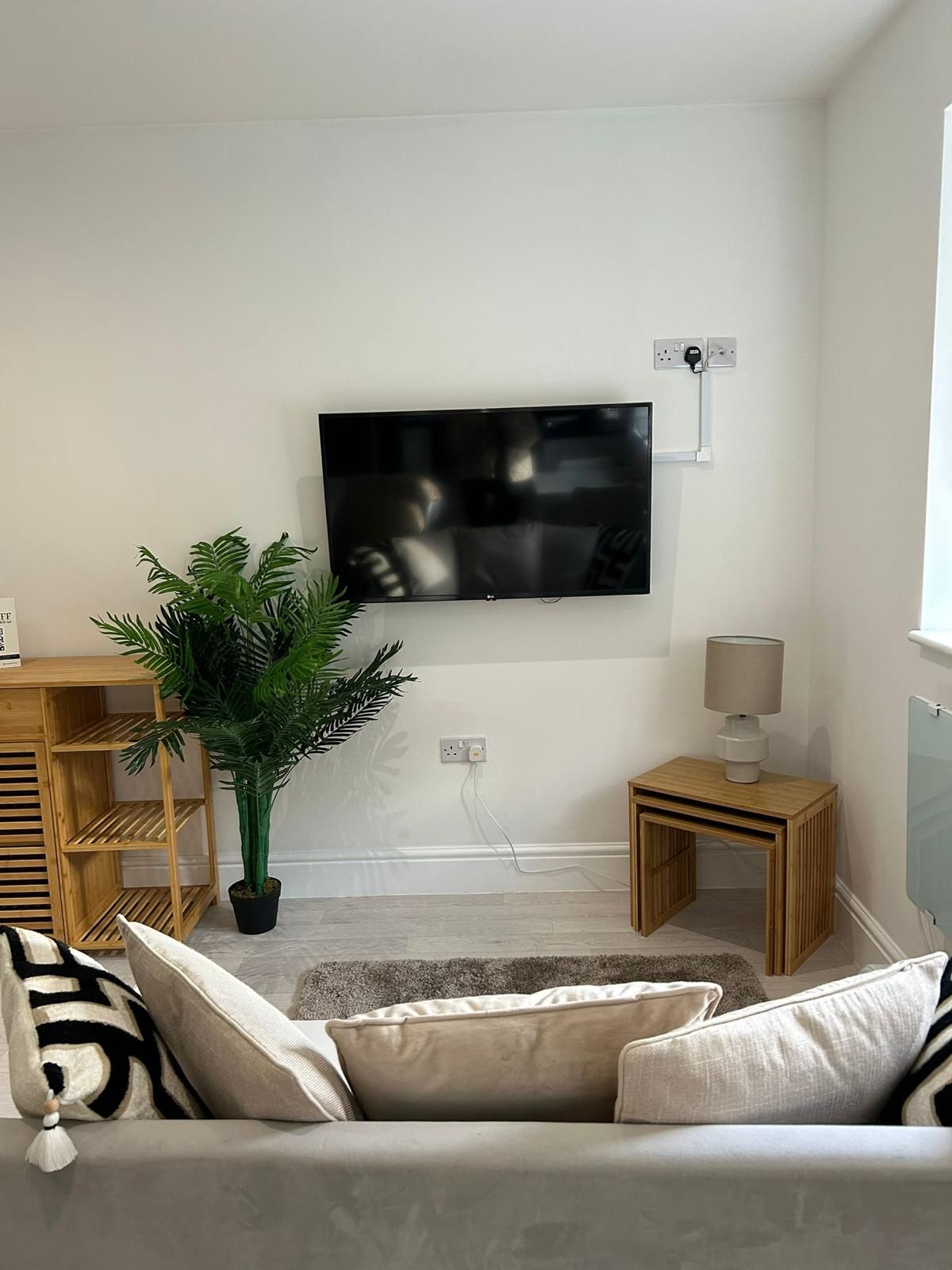 Hereford city centre Lusso luxury accommodation near Cathedral and River Wye LussoLets
