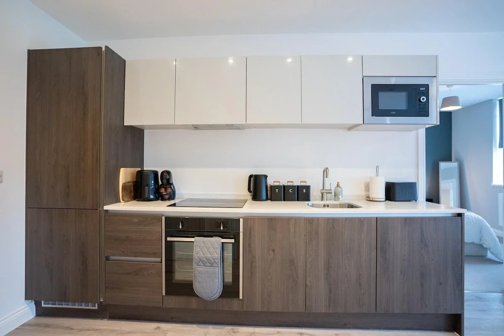 Serviced apartments Solihull location near NEC Birmingham Airport Warwick Road