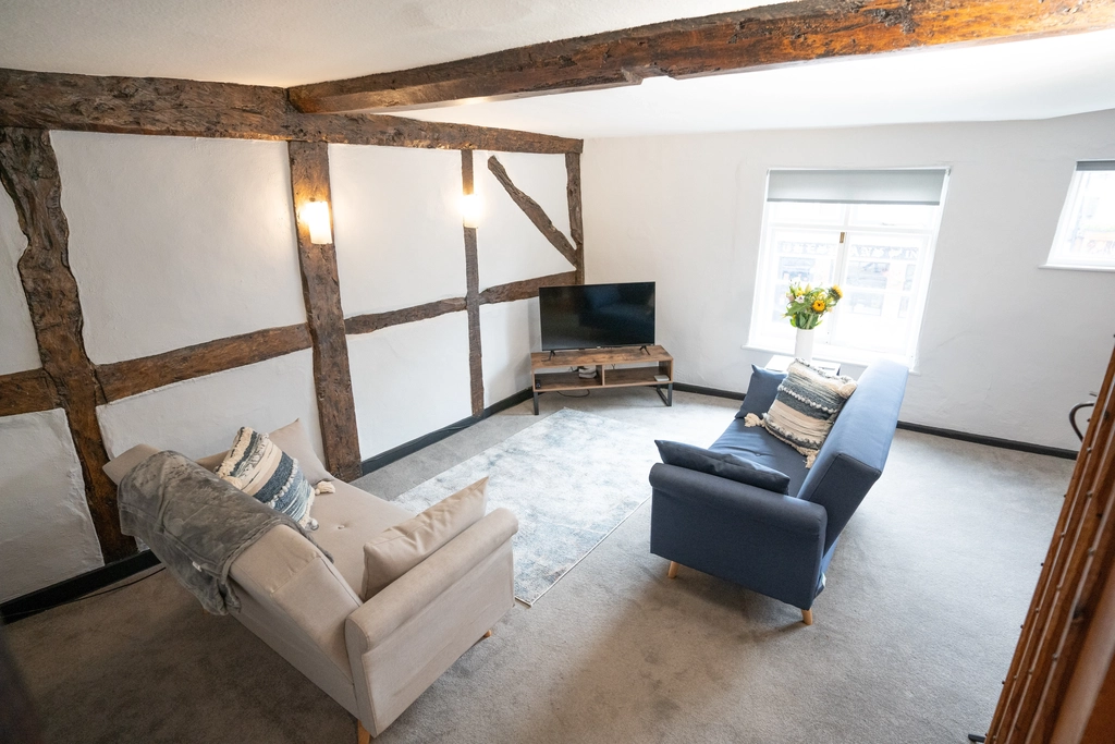 Short Stay Apartments in Stratford-upon-Avon riverside activities attractions