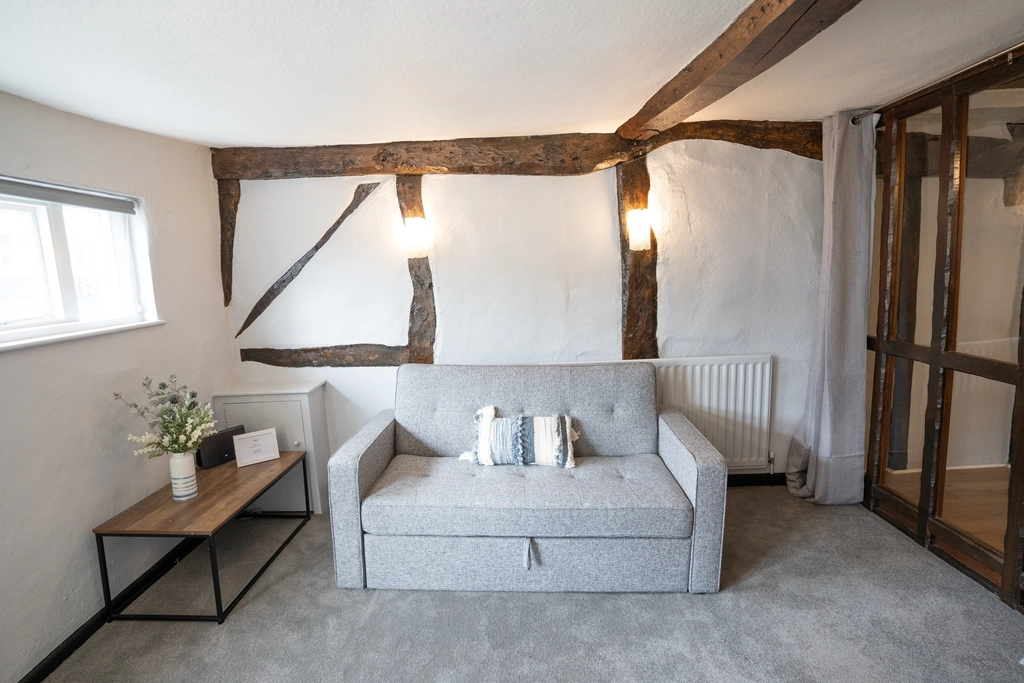 Cheap Accommodation in Stratford-upon-Avon near the River Avon and Shakespeare heritage sites